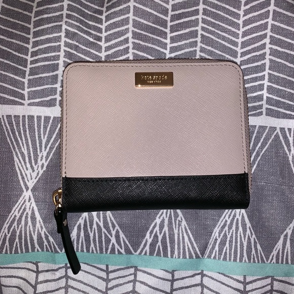 kate spade Handbags - Kate Spade Darci Wallet